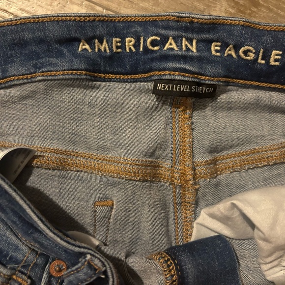 AE Shorts ✨ - Picture 3 of 4